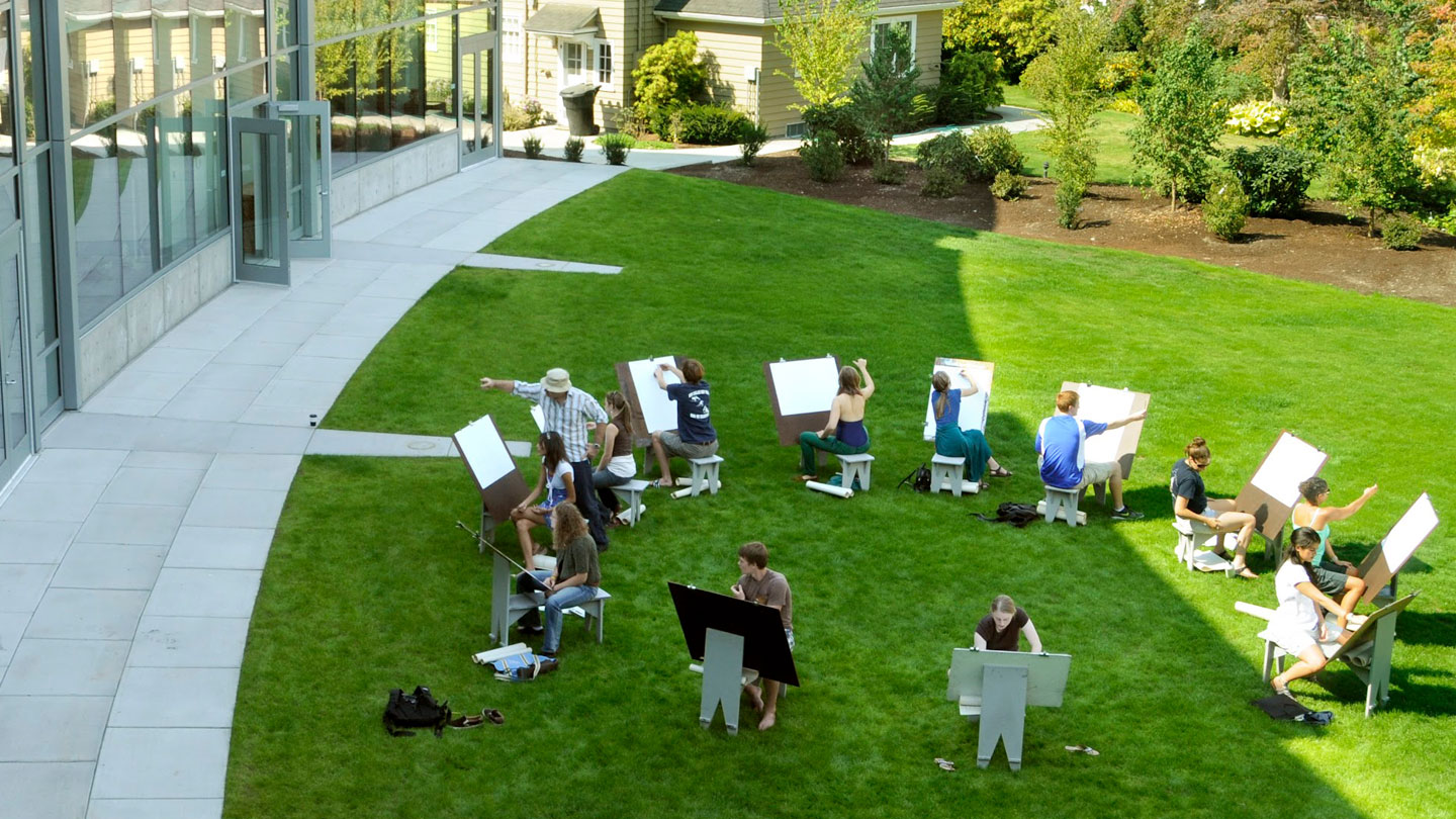 Student in art gallery