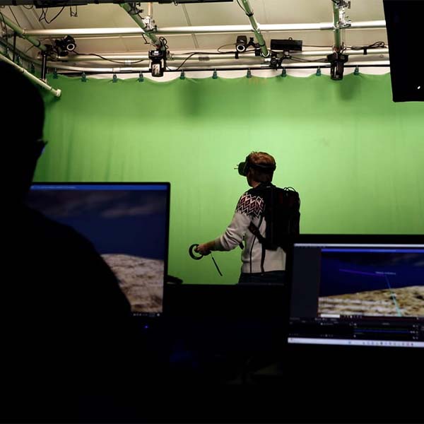 Student in the VR lab.