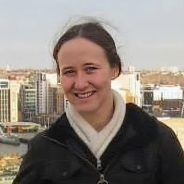 Jane Lutken ‘10