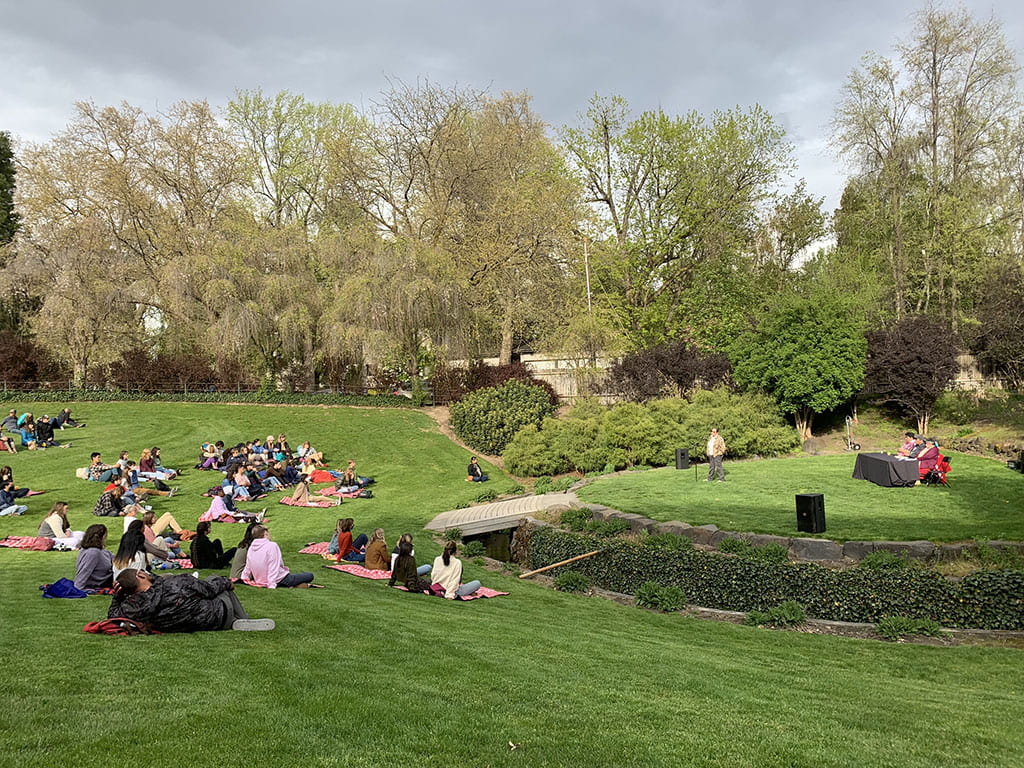 A crowd gathered at the Whitman College ampitheater.