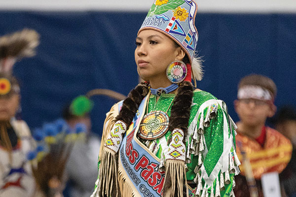 A Pasxapa PowWow performer.