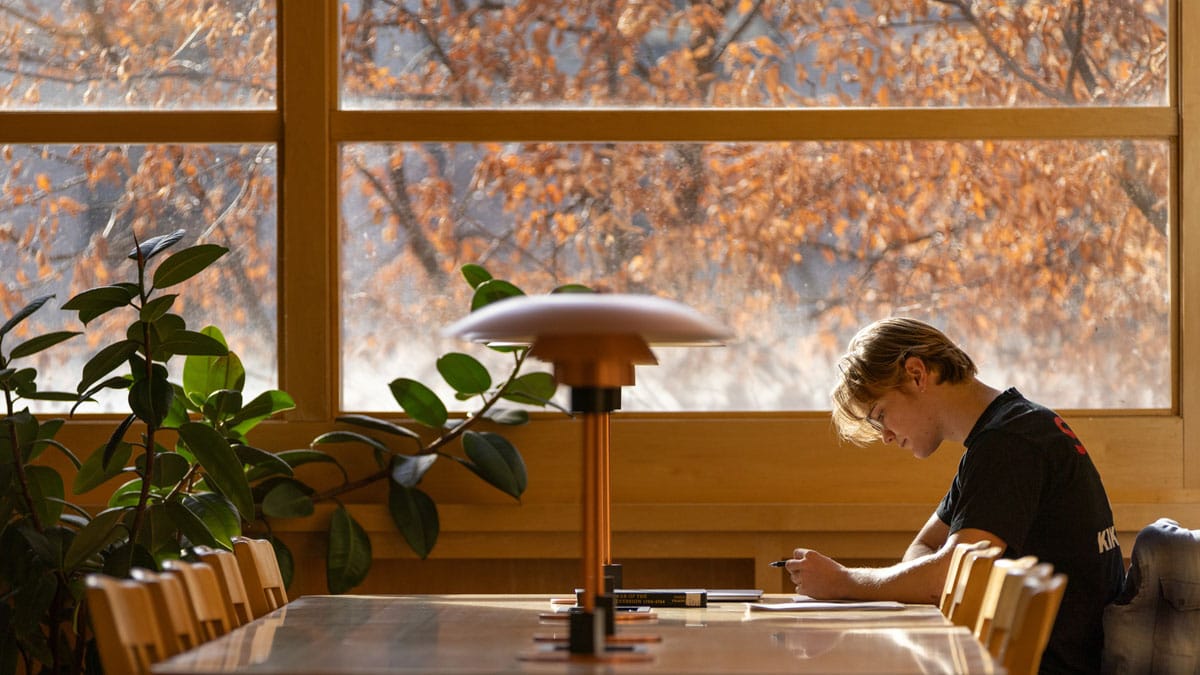 Whitman student Finn Leahy ’25 studies in the Allen Reading Room of Penrose Library on Nov. 12.